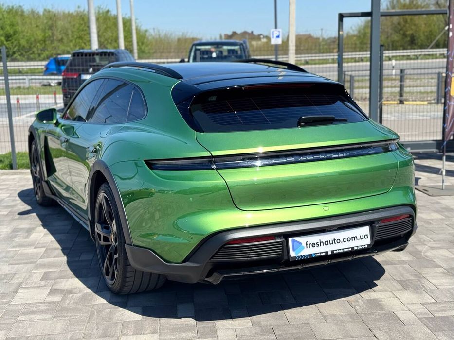 Porsche Taycan 2021 freshauto