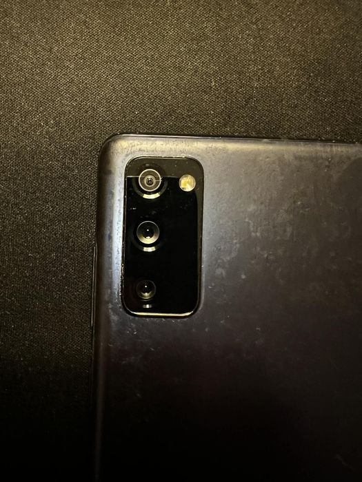 Samsung galaxy s20 FE 128gb