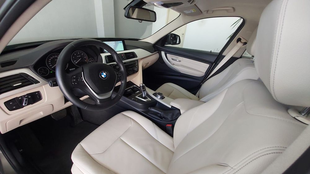 BMW 320D TOURING Executivo Caixa Automática