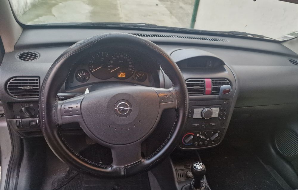 Vendo Opel Corsa C 1.3 CDTI  com 185 000 km
