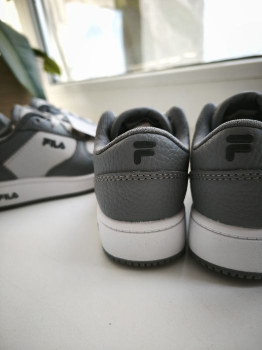 Нові оригінальні дитячі кросівки Fila 22 та 20 розмір