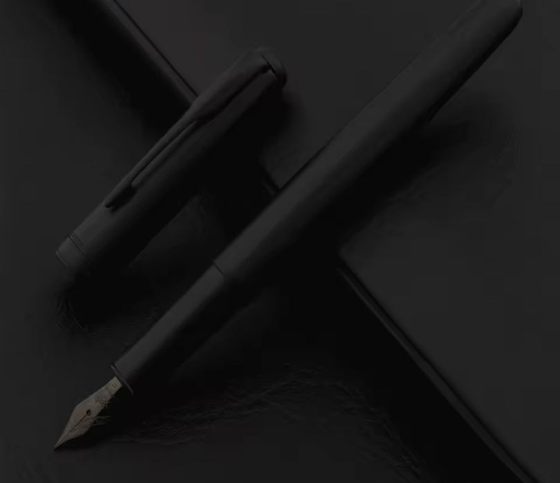 Ручка пірʼяна. Матеріал метал. Аналог Parker