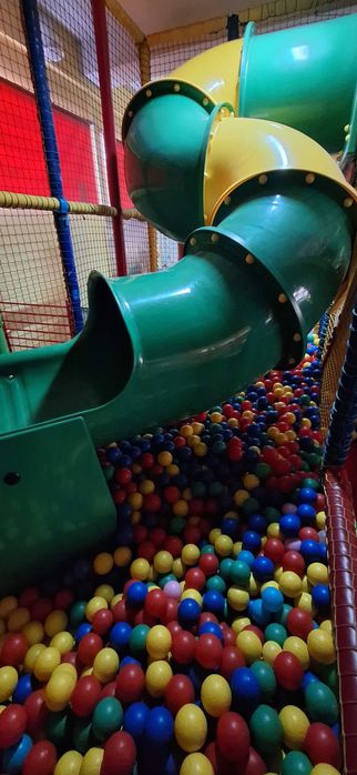 Sala zabaw- konstrukcja .