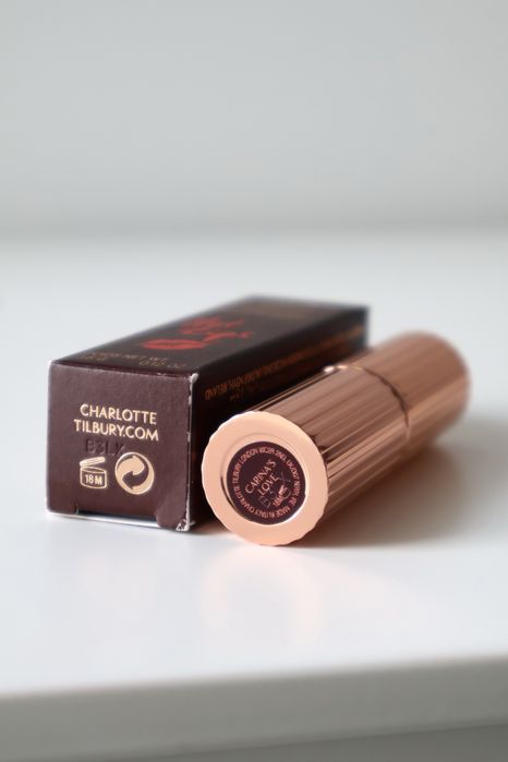 Batom Charlotte Tilbury Hot Lips Carina’s Love – PORTES INCLUÍDOS