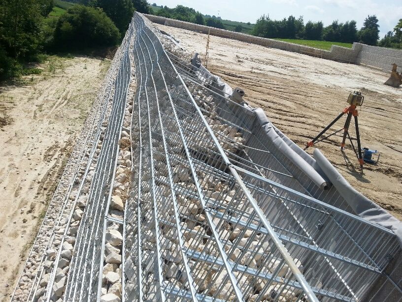 Mury oporowe,ogrodzenia gabionowe,bramy produkcja,montaż