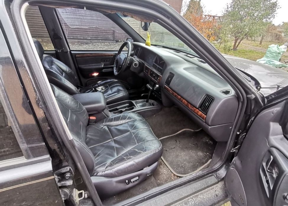 Двері дверка Jeep Grand Cherokee  ZJ 4.0