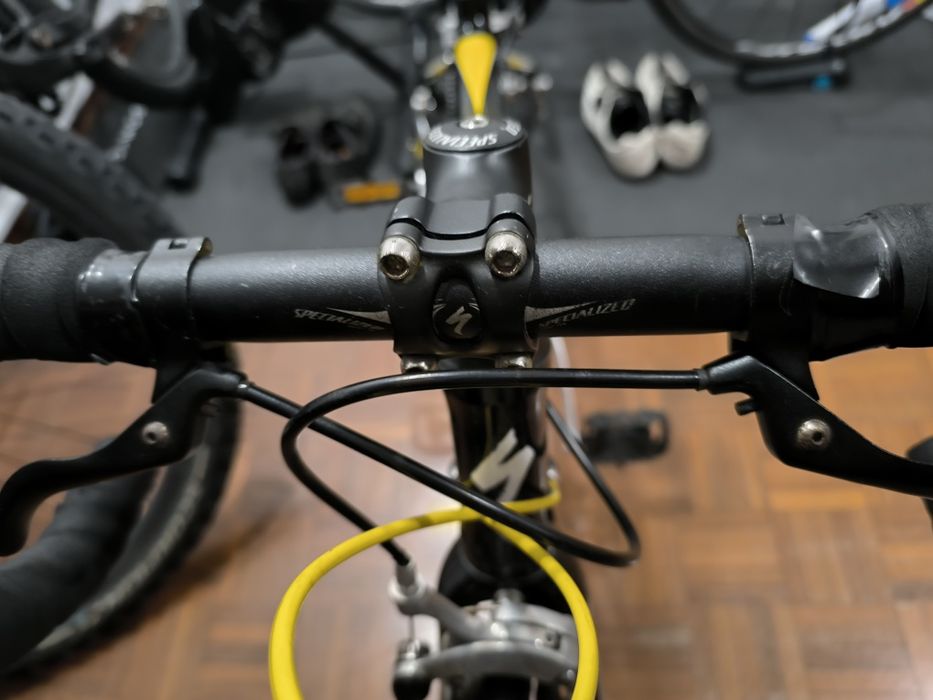 Bicicleta estrada specialized junior r24