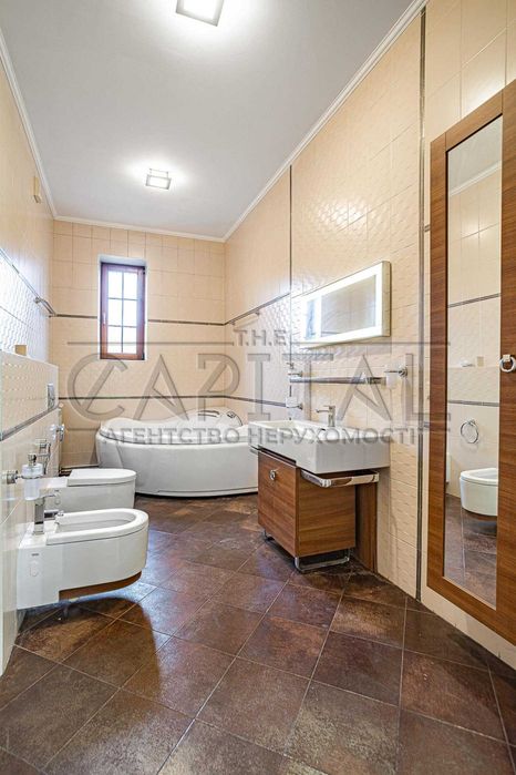 Продаж / Будинок / 390 м2 / вул. Звіринецька / Печерський район