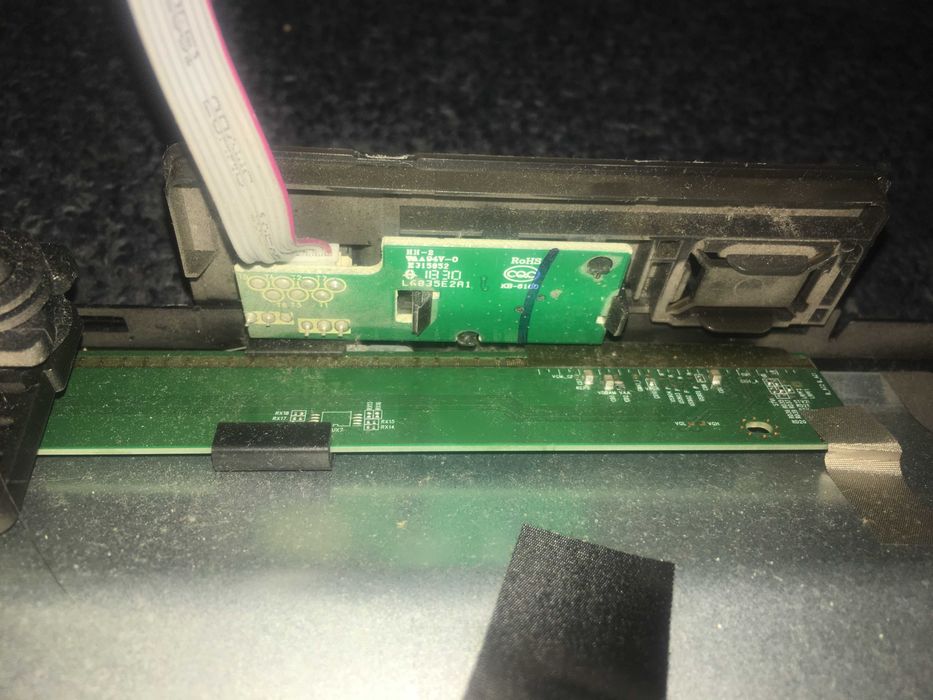 Kivi 32hr50   V320BJ6-Q01 F88ETUM35-C2)  F88ETUM35-C2