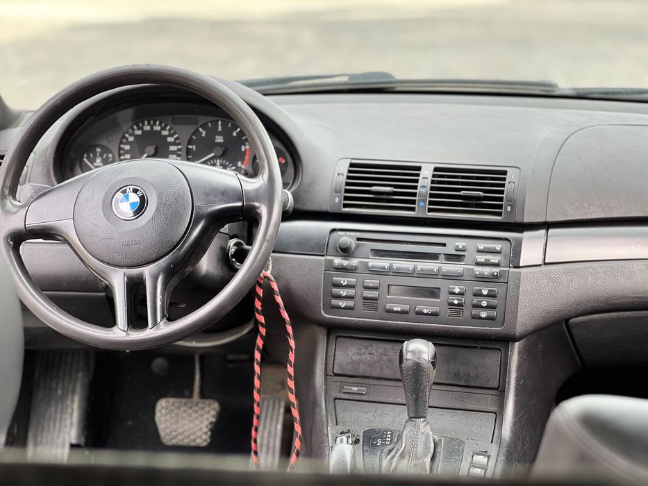 BMW 320 — fotografia 5