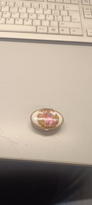 Mini caixa metalica