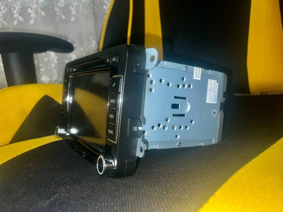 CD Авто-Магнитола XOMAX XM-2DA702