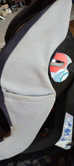 Cadeira de carro para bebé ,carrinho de passeio e potes