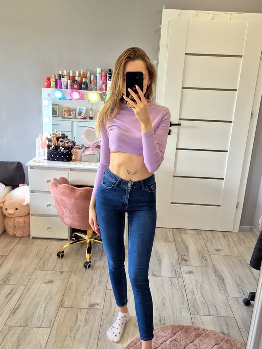 Skinny jeans z wysokim stanem