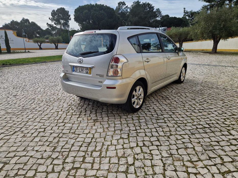 Toyota Corolla Verso 2.2D4D 136cv 7 Lugares