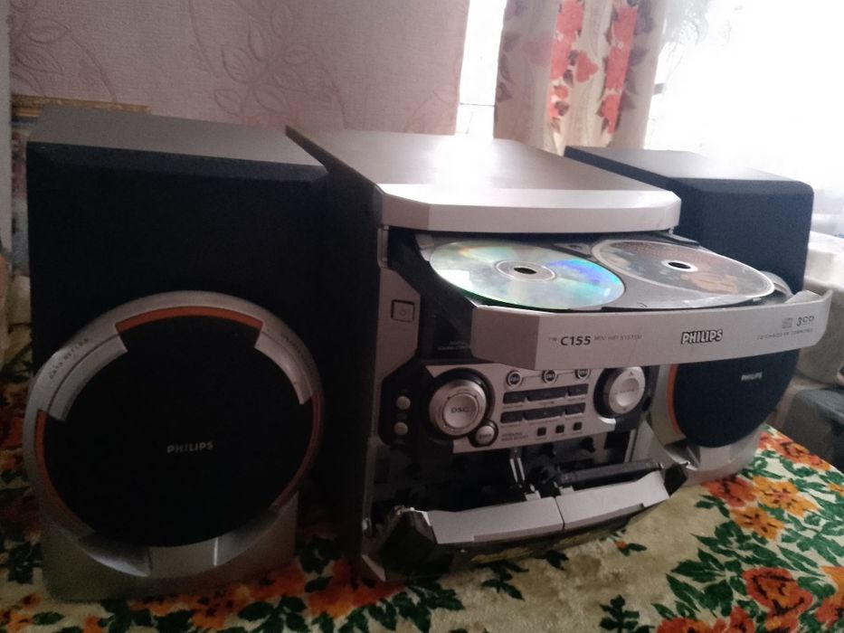 Музичний центр Philips !