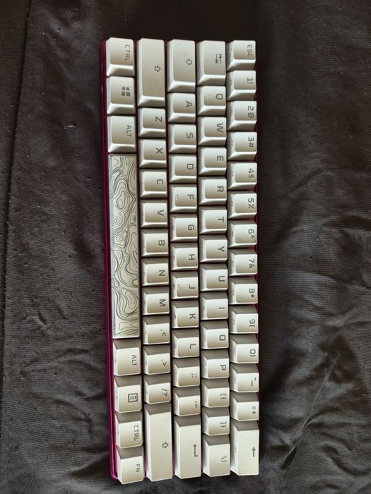 Teclado hyperx como novo