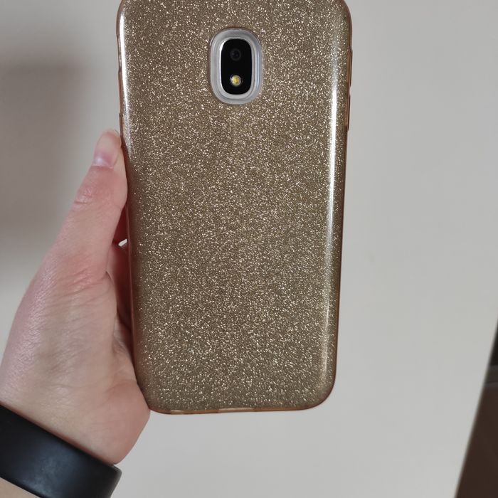 Sprzedam case na telefon Samsung Galaxy j3