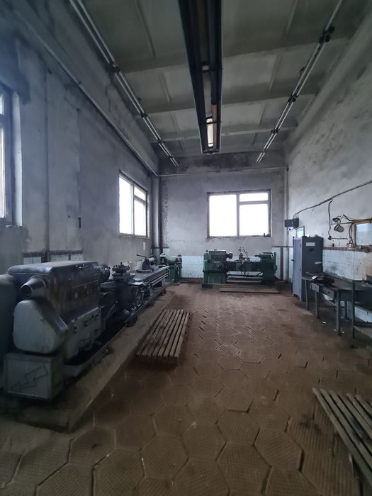 Шикарне місце в м. Тараща! Офісне приміщення від 100м², склад, цех