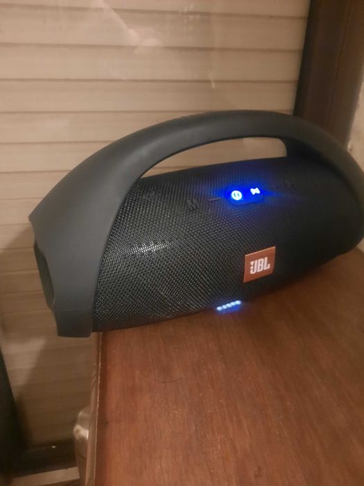 Coluna de som JBL Bluetooth em bom estado e funcional