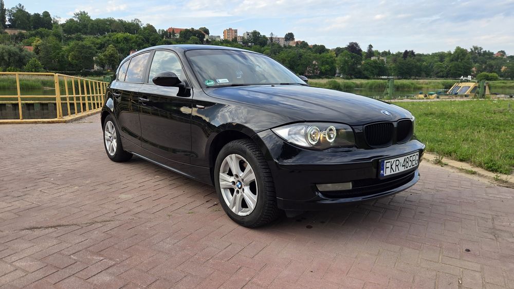 Sprzedam BMW E87 Seria 1  118d 143km