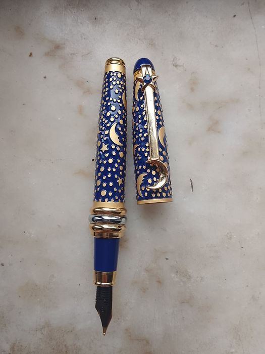 Caneta Hachette com cristais Svarovski