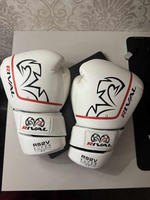 Перчатки Rival RS2V 16 унций
