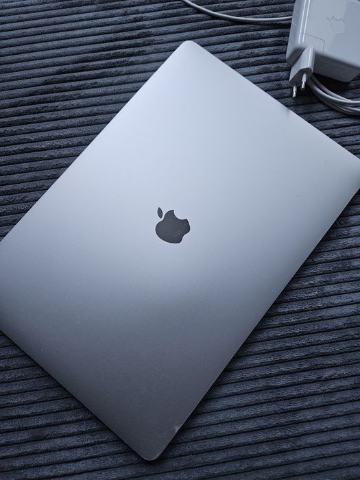 MAC BOOK Apple Pro 15