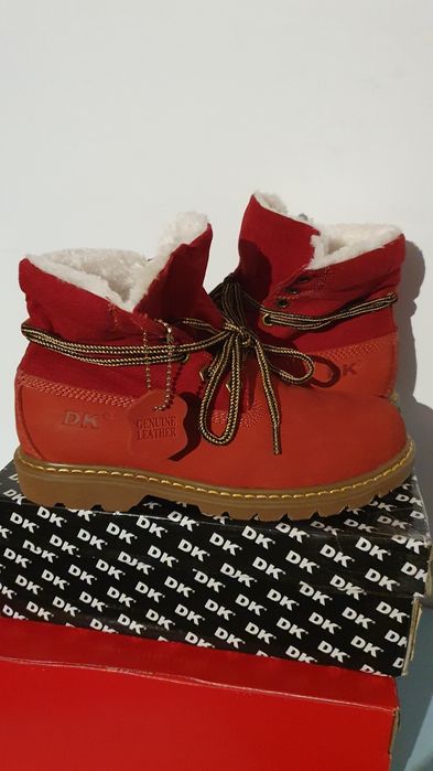 Śniegowce nowe damskie w modnym kolorze Rozmiar 39