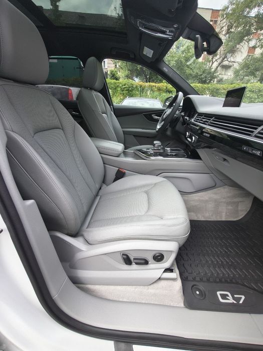 Audi Q7 2019 VIN WA1VAAF71KD034046 фото оголошення 10 з 24