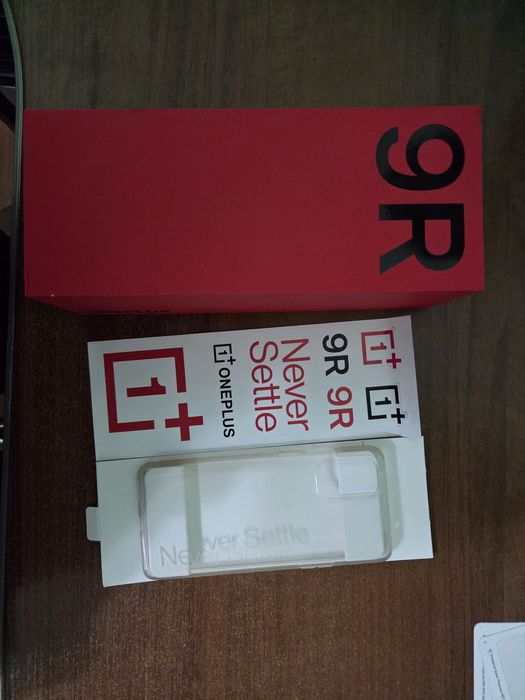 Продам OnePlus 9R 5G 12/256