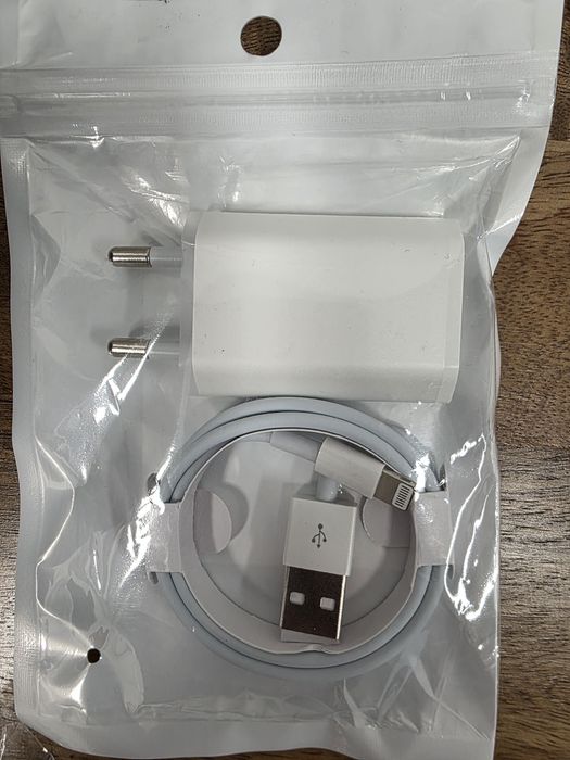 Carregador iPhone 11 + capa + vidros temperados