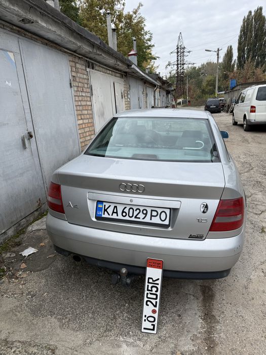 Продам Audi A4 B5 1.8 Автомат  тільки з Німеччини