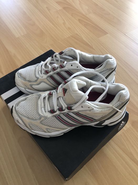 Tenis Adidas n°39 1/3