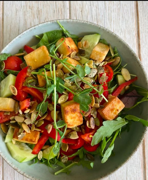 Продається готовий бізнес - кафе з прибутком у прохідному місці