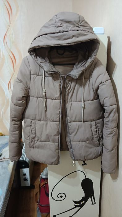 Продам курточку жіночу демисезон m-s