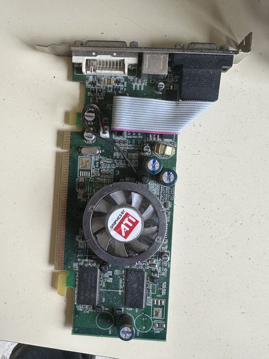 Placa grafica Radeon X300SE ati