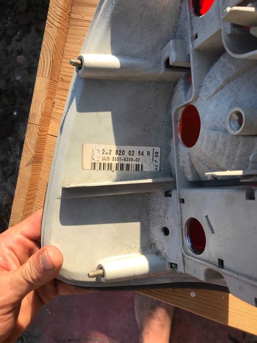 farol farolinho Mercedes lado direito