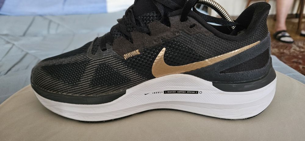 Buty do biegania Nike Air Zoom structure 25
