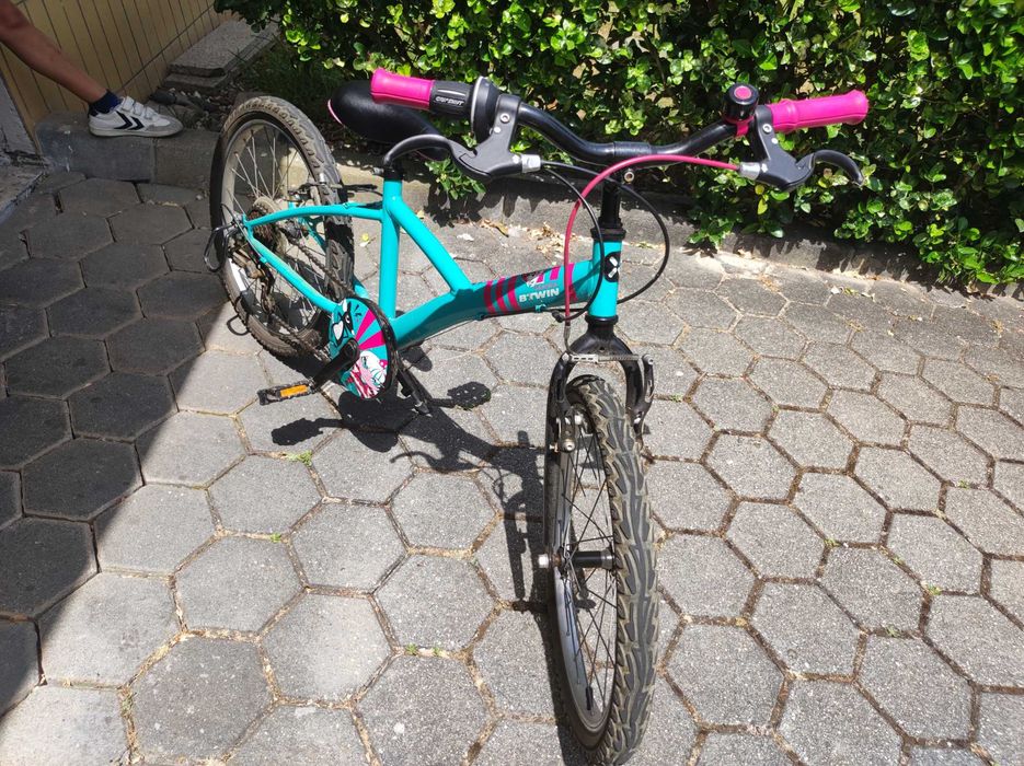 Bicicleta e capacete