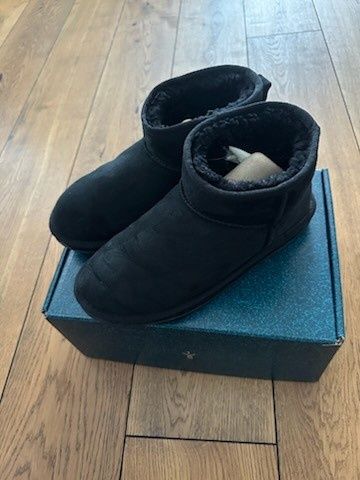 EMU Australia rozmiar 40 używane czarne