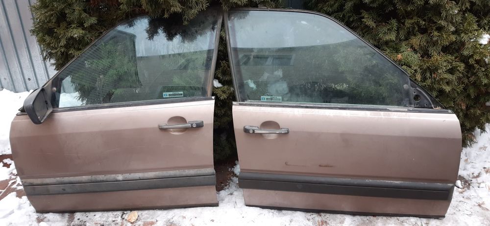 Двері до АУДІ 100 (СИГАРА)