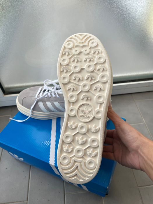 Adidas gazelle bold cinzentos