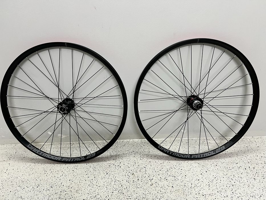 Koła 29” BOOST MTB/XC/ENDURO Dartmoor Novatec Sapim
