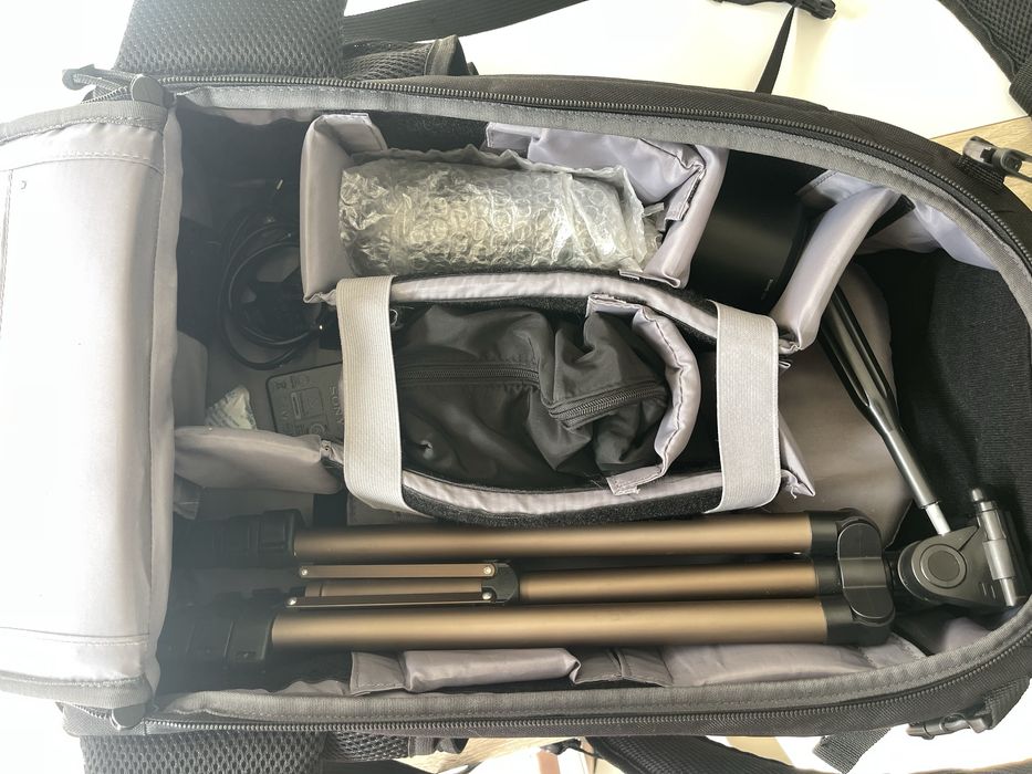 Sony A5100 + mochila + objectiva + tripé