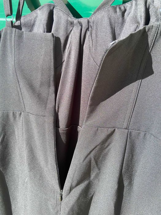 vestido preto detalhes dourados. NOVO nunca usado