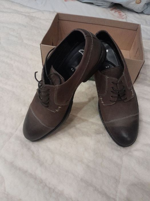 Чоловічі туфлі Clark's,  оригінал, розмір 8.5 G, 9G, 9.5G