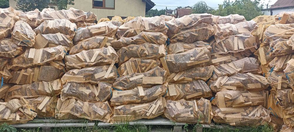 Suche drewno workowane opałowe rozpałkowe zrzyny tartaczne sosna 60L