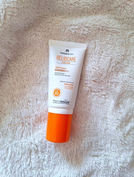 Cantabria Labs  heliocare color Brown krem do opalania spf 50