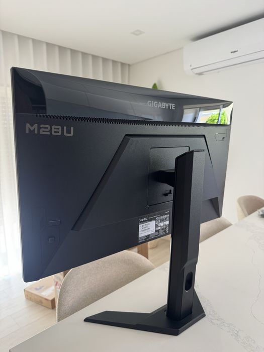 Monitor Gigabyte M28U - 28" 4K Gaming Monitor